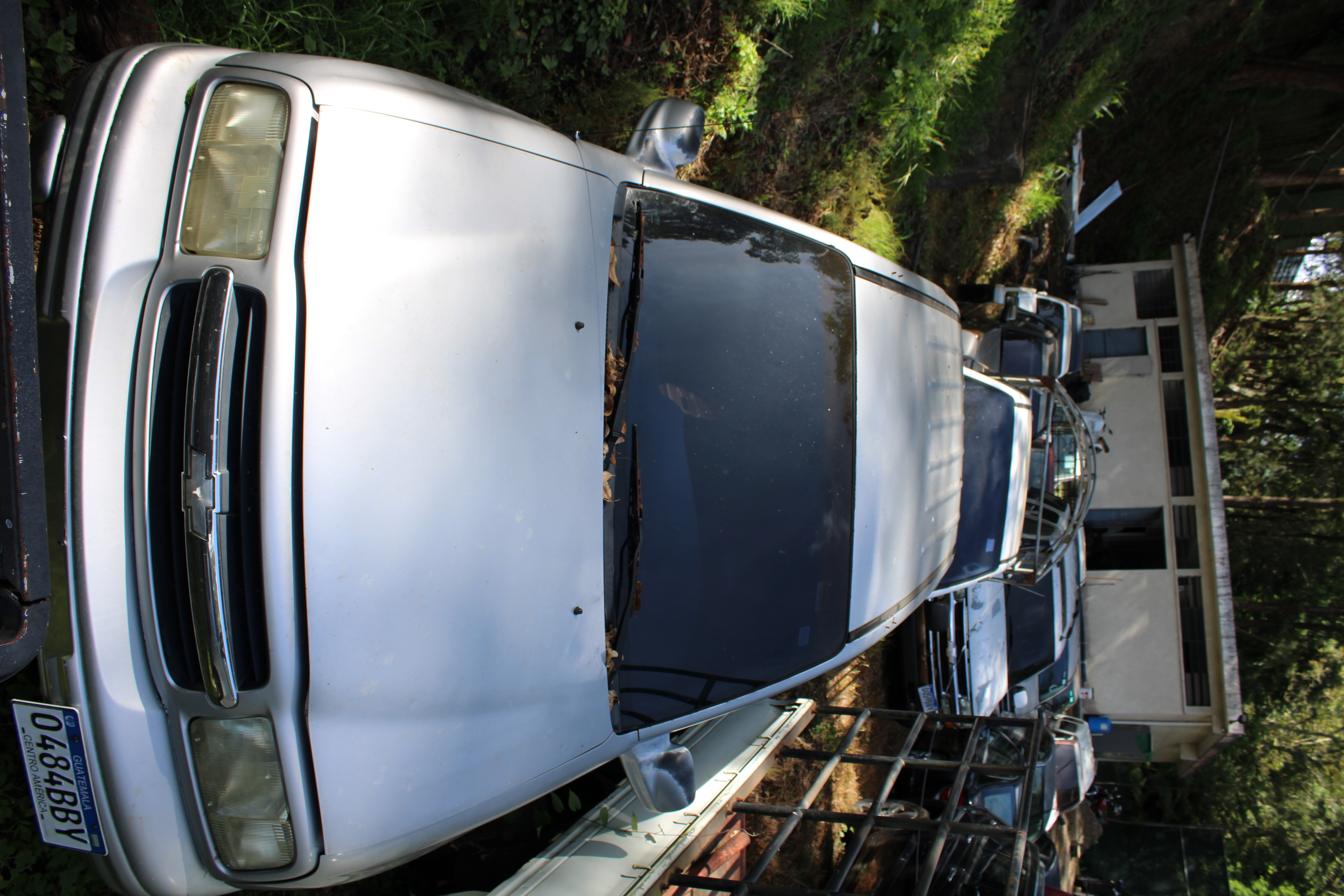 17. CAMIONETA